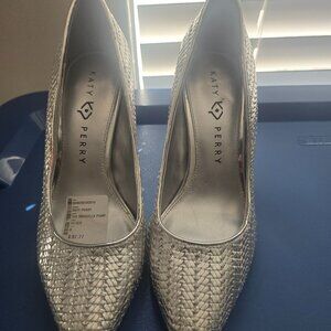 Katy Perry The Marcella Pump Silver Stiletto Heels Size 9 Women's